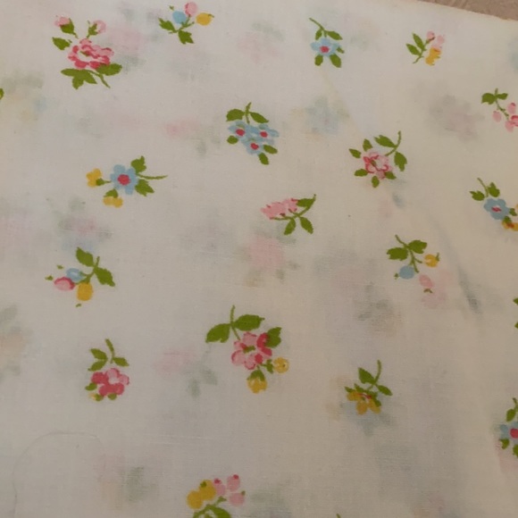 Vintage Other - Set of 2 vintage shabby chic floral pillowcases